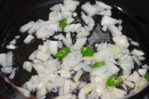 Khau Phat (gebakken rijst) - foto stap 2