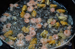 Klassieke paella met zeevruchten - fotostap 3