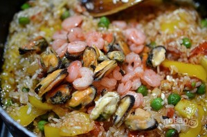 Klassieke paella met zeevruchten - fotostap 7